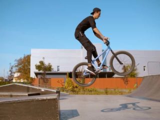 How Much Does a BMX Bike Weigh? (All You Need to Know)