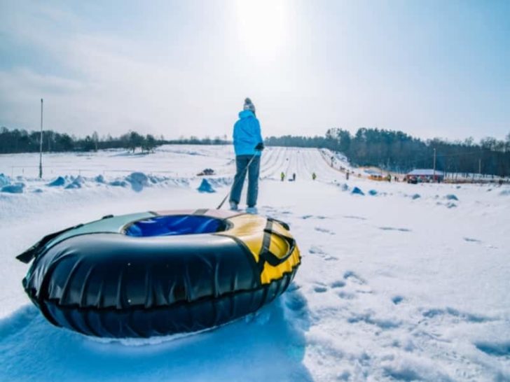 What Do You Wear for Snow Tubing? (Explained for Beginners)